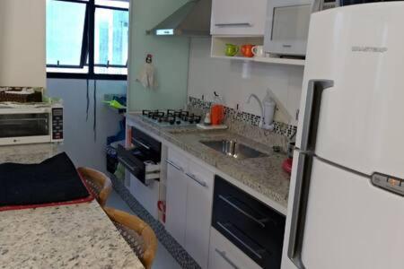 Dois Pitangueiras Apartamento Guarujá